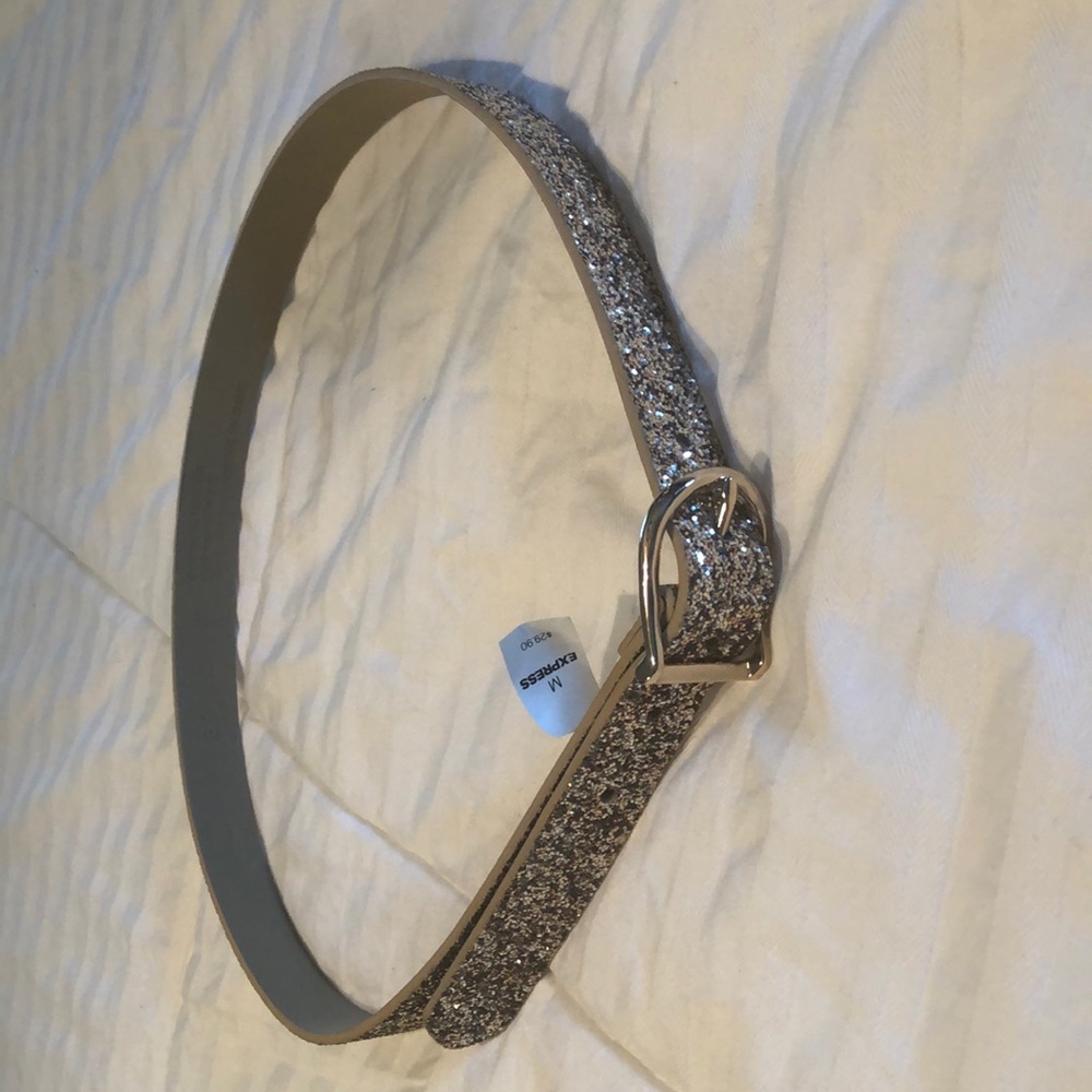 Express Glitter Belt 👗